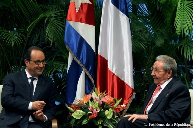 Rencontre à La Havane entre François Hollande et Raul Castro le 11 mai 2015