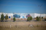 Fabriquees-proclame-cette-affiche-devant-usine-General-Motors-Mexique_0_729_486