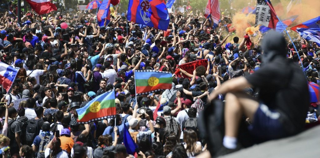 Manifestation à Santiago, le 24 octobre 2019. | Martin Bernetti / AFP